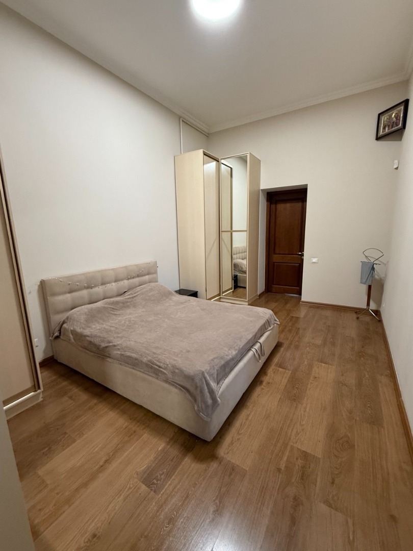 продажа трехкомнатной квартиры номер A-174579 в Приморском районе, фото номер 17